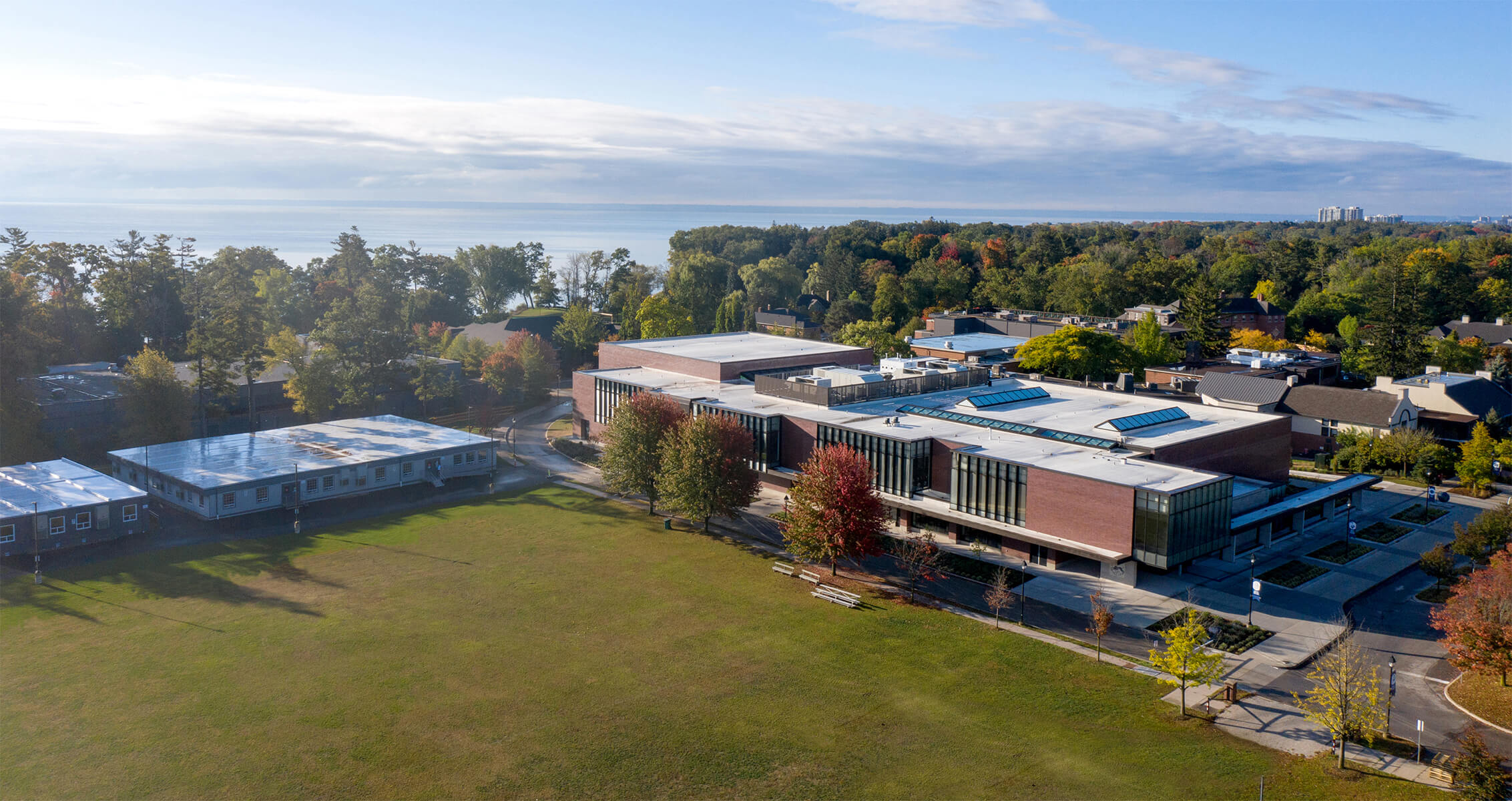 A.W.B. Alumni Centre for Athletics and Student Life – Perkins&Will