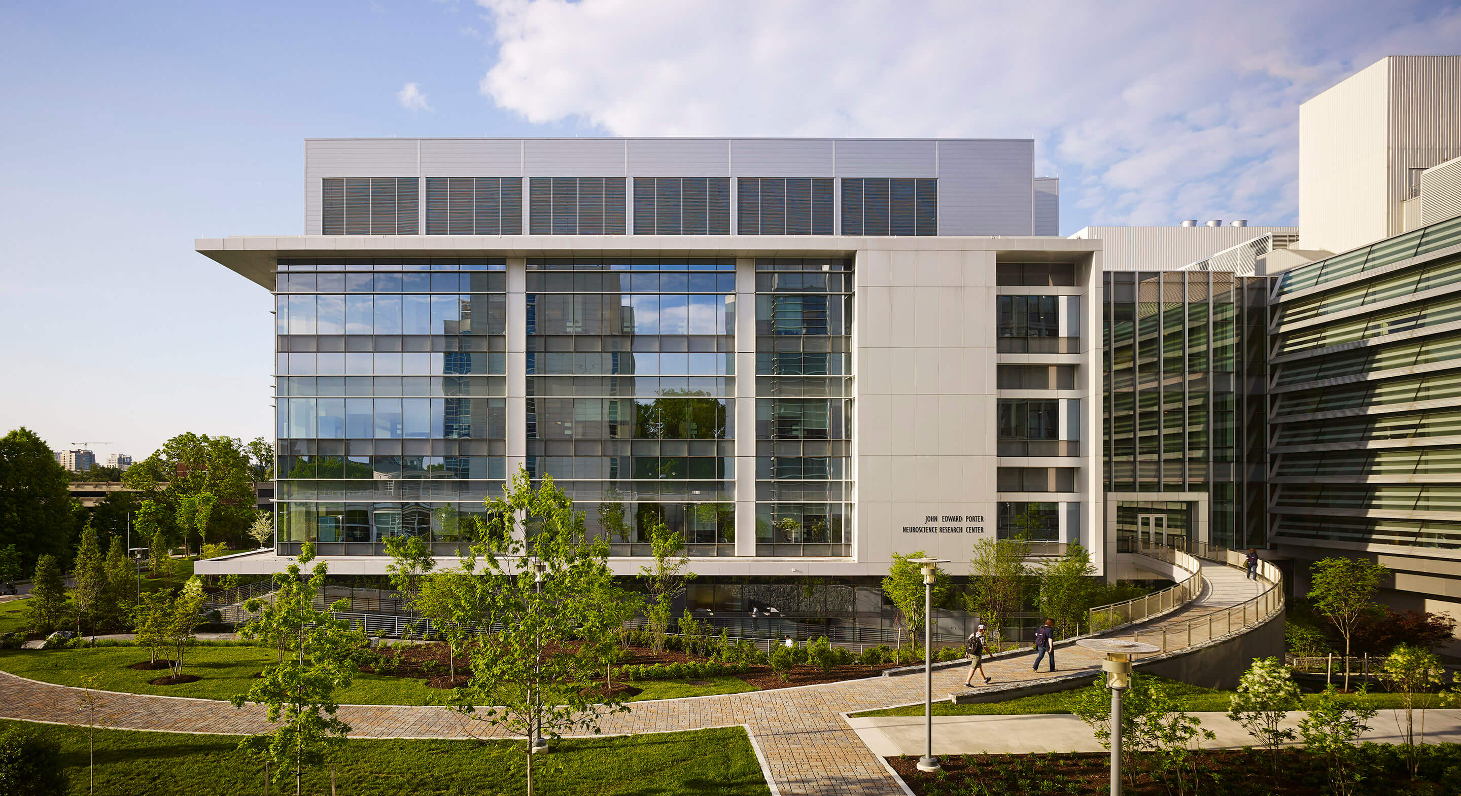 Federal scientific research building
