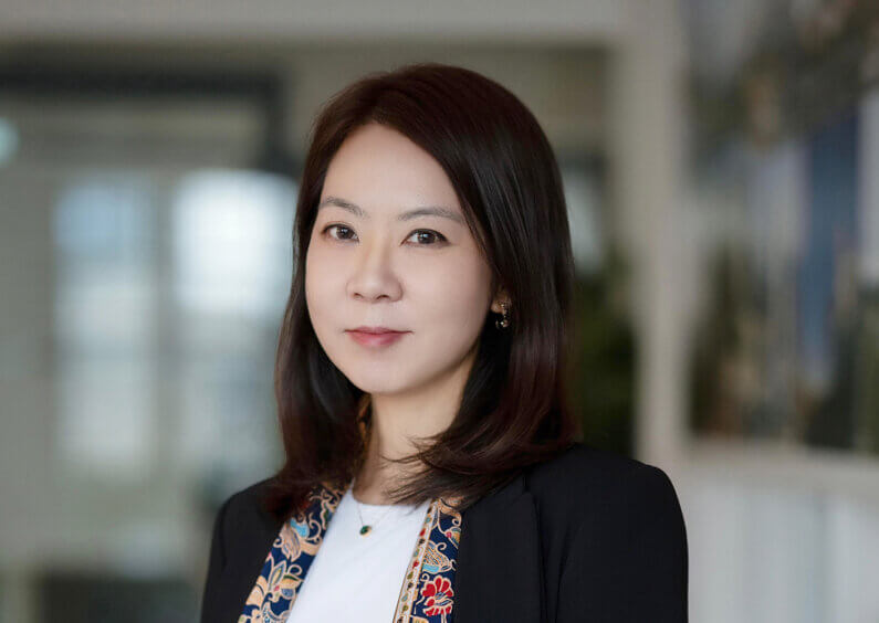 Headshot of Seven Qi.