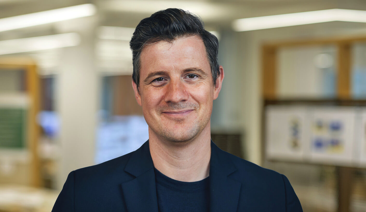 Headshot of Andrew Mcmullan