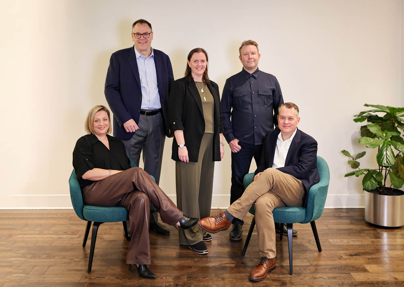 Group photo of the retail team.