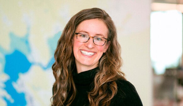 Headshot of Helen Schneider