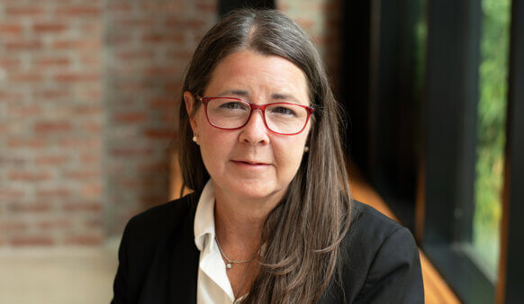 Headshot of Cindy Beckham