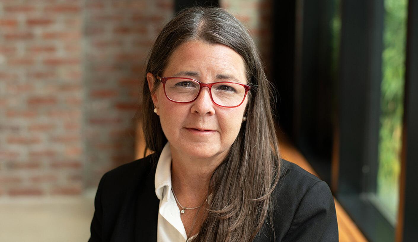 Headshot of Cindy Beckham